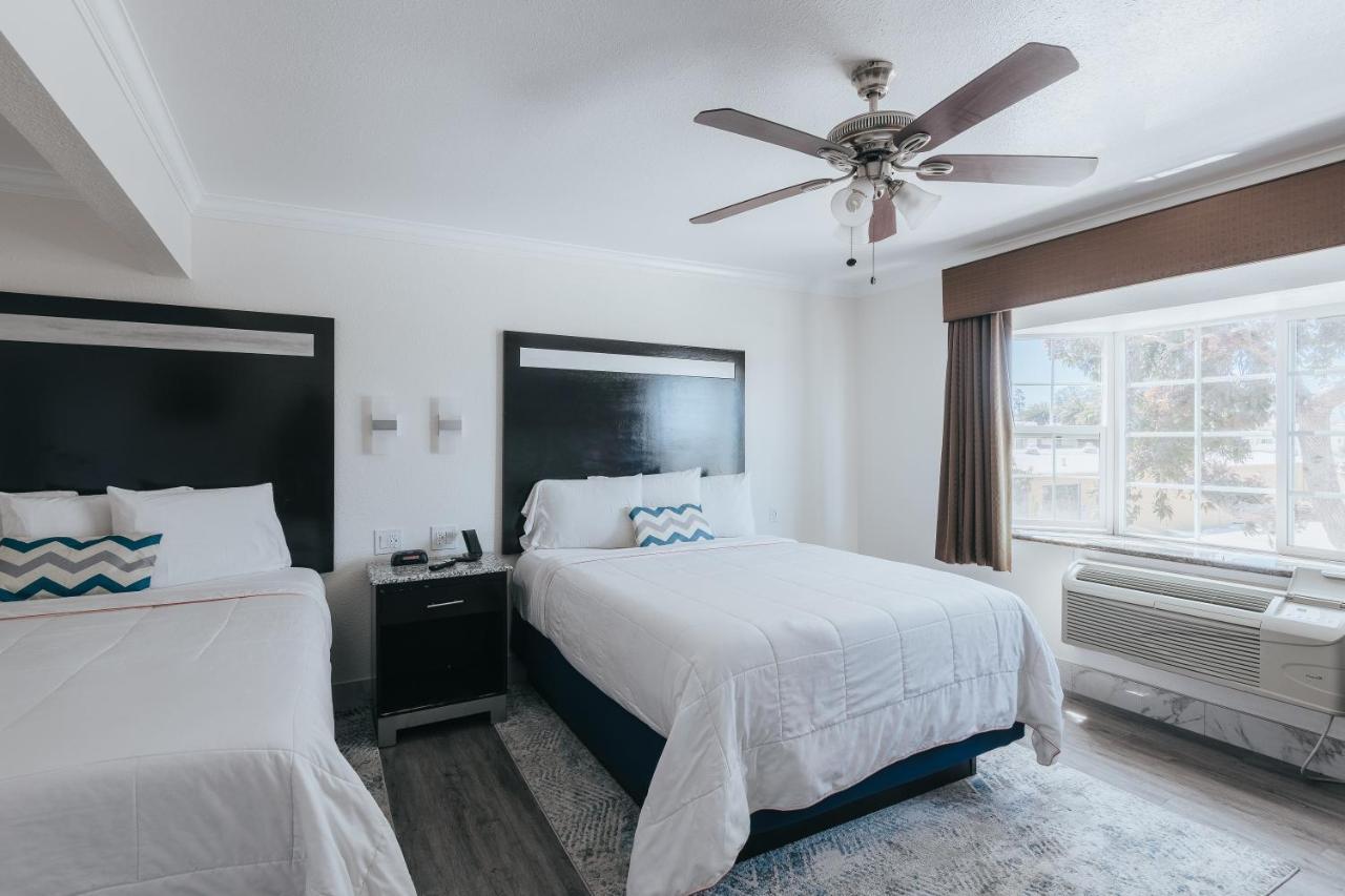 Sea Air & - Downtown - Restaurant Row 3*