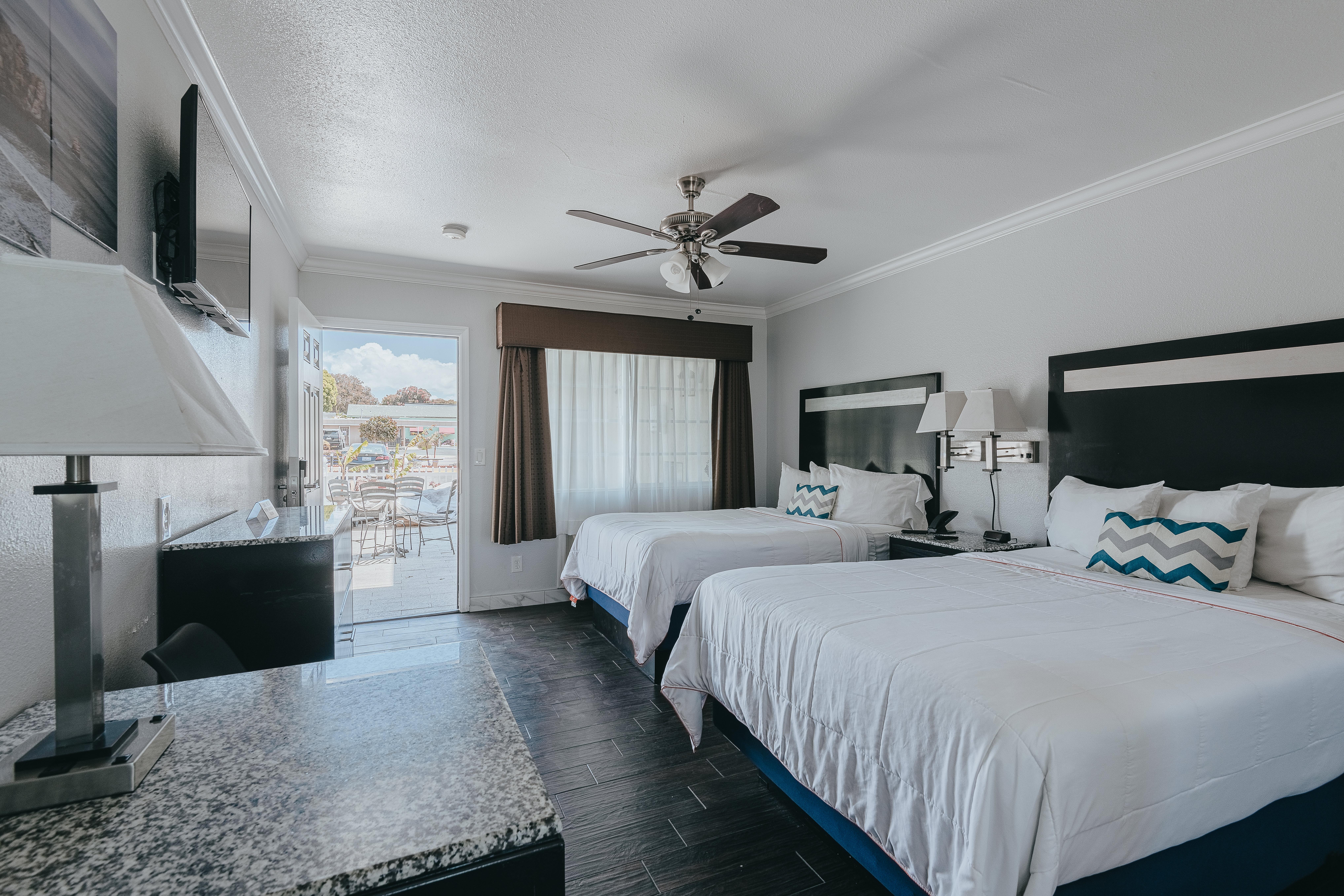 Sea Air & - Downtown - Restaurant Row 3*